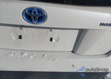 2017 Toyota Prius Three z USA, uszkodzony, nr VIN JTDKARFU6H3044258